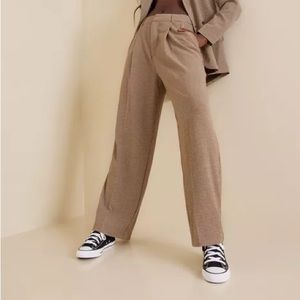 Pleated Micro-checkered Wide Leg Pants